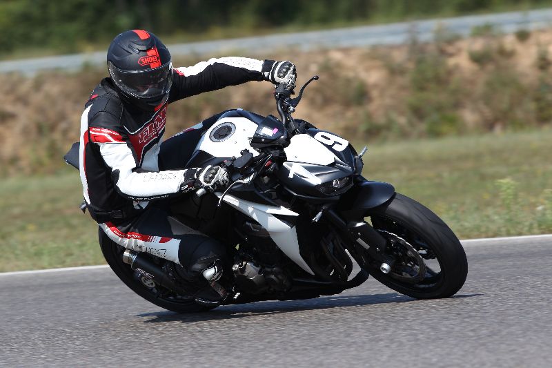 /Archiv-2018/44 06.08.2018 Dunlop Moto Ride and Test Day  ADR/Strassenfahrer-Sportfahrer grün/79